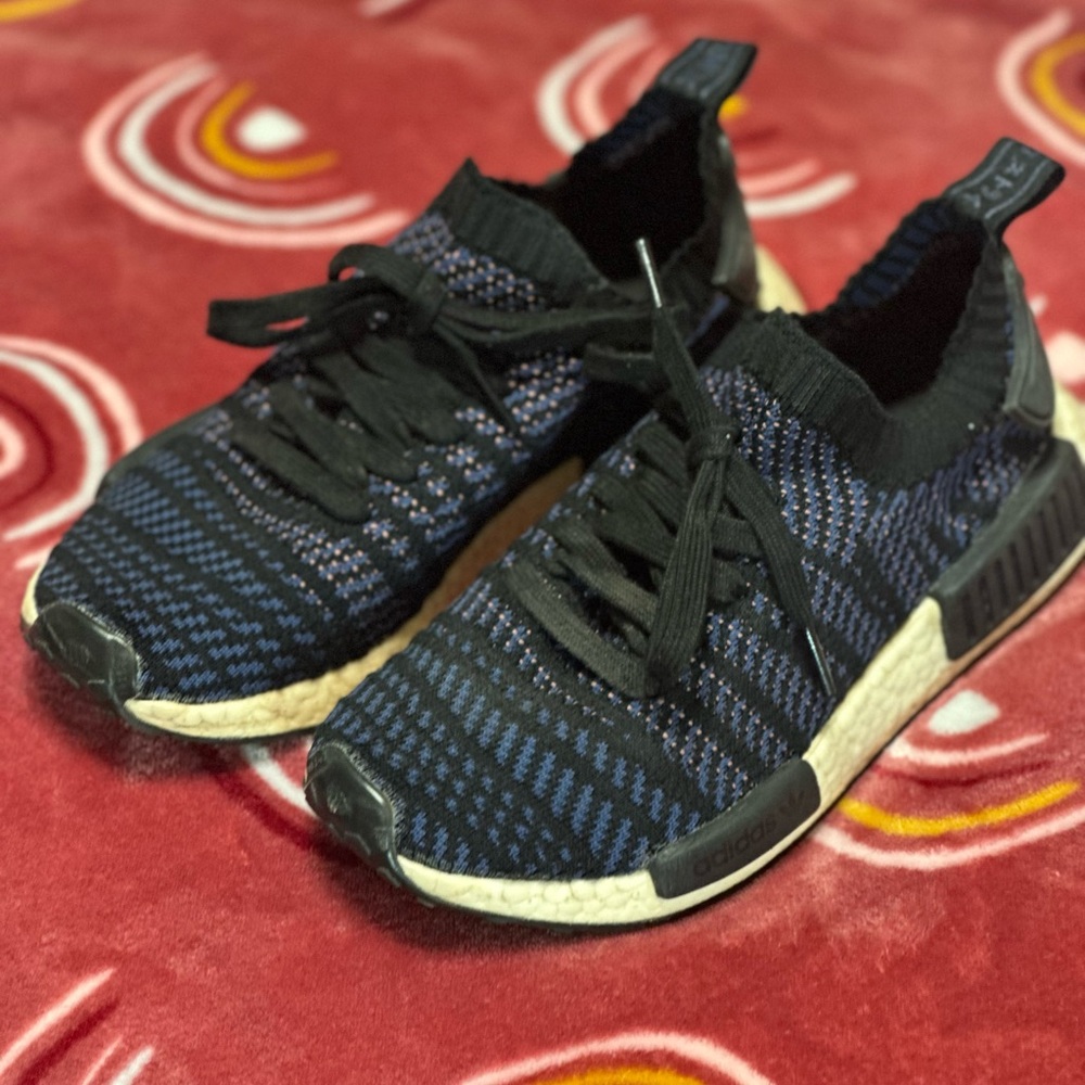 Women’s Black and Blue Sneakers